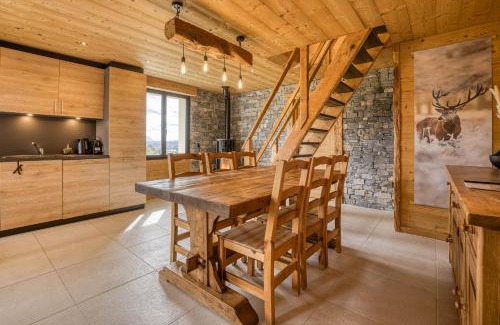 Epagny-Metz-Tessy Apartment | Le chamois, chez le charpentier d'antan, La chaleur du bois, le calme de la campagne