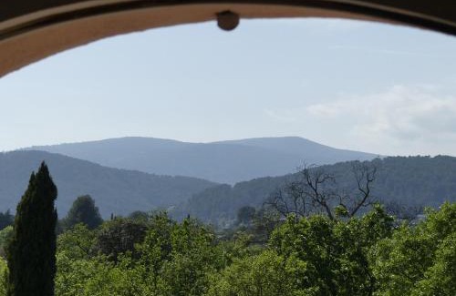 Sollies Pont Bed & Breakfast | Le charme d'une vieille bastide provençale
