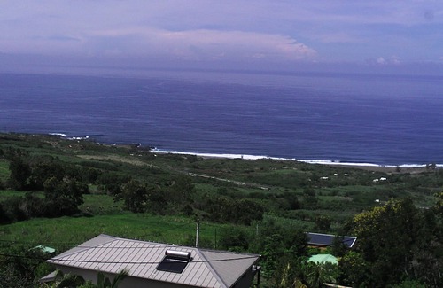 Piton Saint-Leu Villa | Le choca blanc, quiet, covered terrace overlooking the ocean