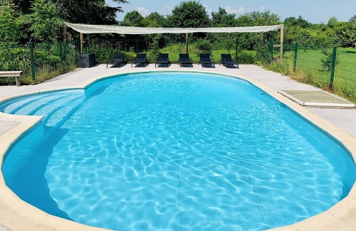 Marcollin House | Le Clos des Collières - 15 Sleeps - 5 Bedrooms - Private Pool & Park