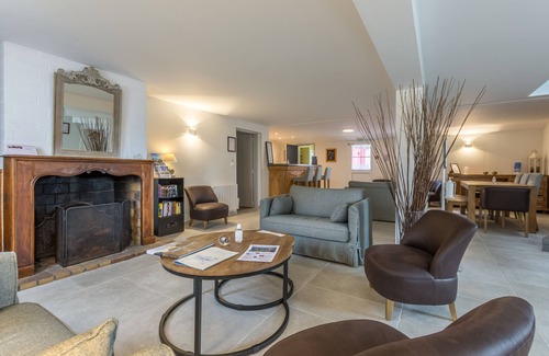 Le Palais Hotel | Le Clos Fleuri