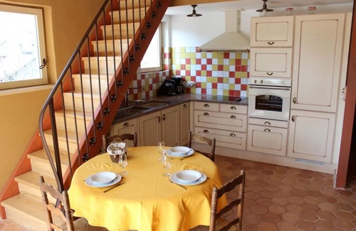 Brison-Saint-Innocent House | LE CLOS DES BURGONDES - gite SIGISMOND