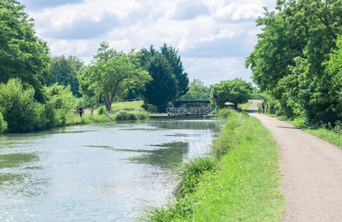 Saint-Jean-de-Thurac Bed & Breakfast | Le Clos Saint-Jean - Chambre d'hôte Lucky