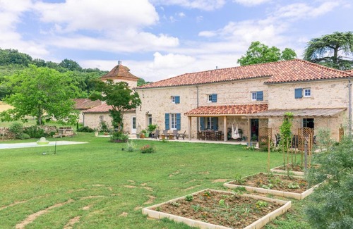 Saint-Jean-de-Thurac Bed & Breakfast | Le Clos Saint-Jean - Chambre d'hôte Lucky