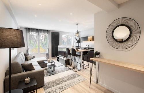 Annecy Apartment | Le Cocon d'Annecy Centre ville avec balcon