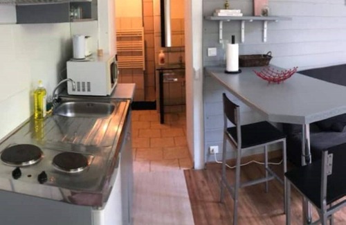 Besancon Apartment | "Le Coeur", Studio Central Refait à Neuf, au Calme