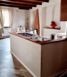 Amelia House | Le Contrade