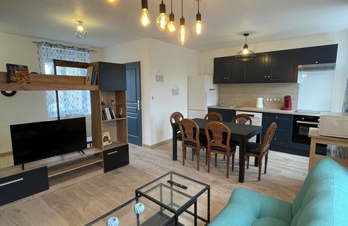 Noyen-sur-Sarthe Apartment | Le Dalhia - Campagne - 8p - Rêve au Mans