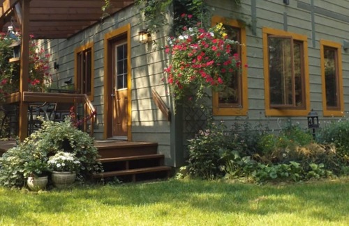 Frampton Ski Chalet | Le Domaine de l'Étang, Confort Chalet: 2 adults and 2 children