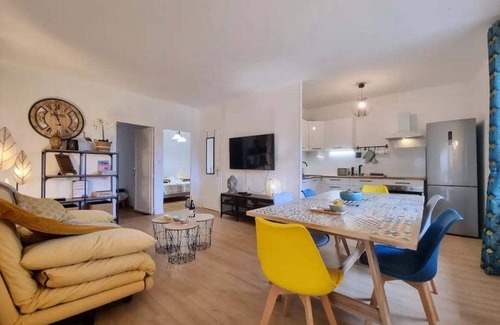 Collioure Apartment | Le Grand Duí - T3 - Swimming pool - Parking - Garden - Ideal location.