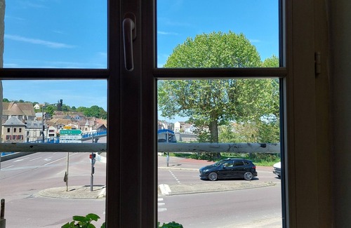 Pont-sur-Yonne Apartment | Le km99