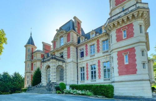 Trelissac Apartment | Le logis du château - parc, rivière, nature et élégance aux portes de Périgueux