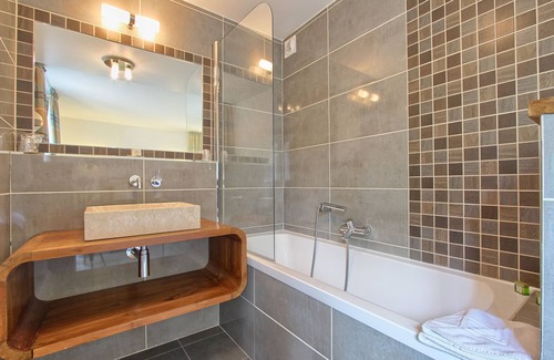 Saint-Lambert Hotel | Le Manoir De Sauvegrain