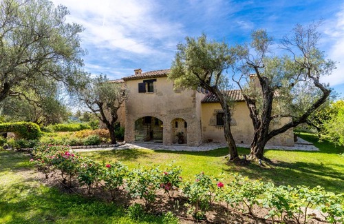 Tourrettes-sur-Loup House | Le Mas des Moulières - Vue montagne avec piscine