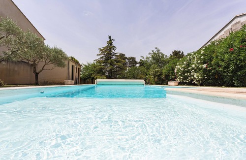 Le Pontet House | Le Mas du Chateau in Provence, a charming 18th century residence