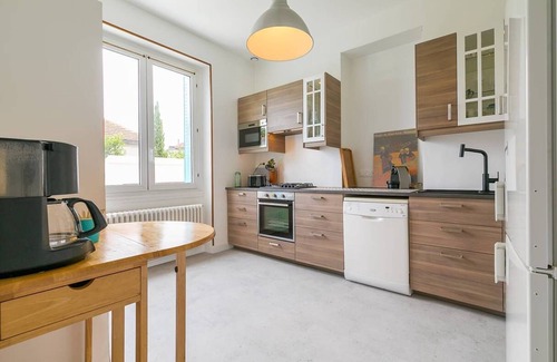 Bourroches House | Le Montrachet - Maison de ville avec jardin -SR Loc