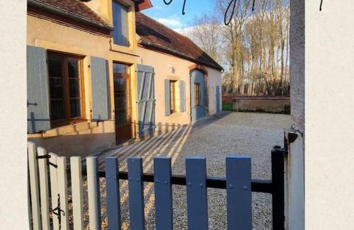 Ainay-le-Vieil House | Le Nid'Ainay Maison de Village entièrement rénovée