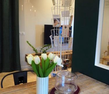 Ville-sur-Jarnioux Apartment | Le Nid d Aulesaje