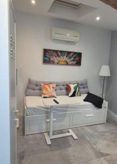 Blagnac House | Le Petit Blagnacais