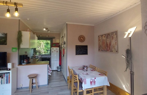 Hastiere House | LE Petit Chalet- Bungalow