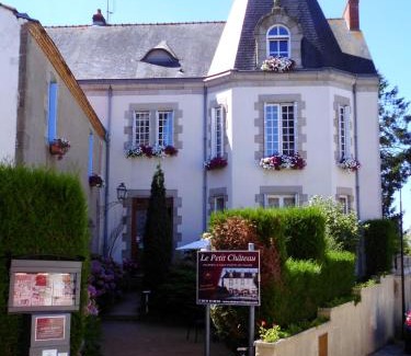 Tiffauges Bed & Breakfast | Le PETIT CHATEAU - Tiffauges proche Puy duFou