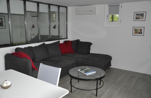 Les Vans Apartment | le petit domaine 07