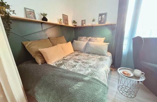 Petit Margny Apartment | Le Petit Margny - idéal pro & week-end - parking