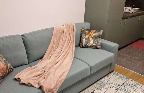 Drancy Apartment | Le Petit Palais