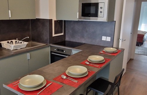 Drancy Apartment | Le Petit Palais