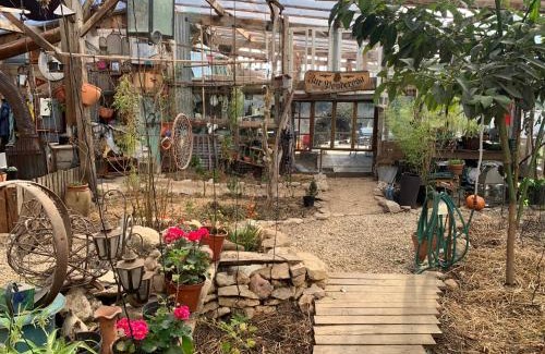 Chassiecq Bed & Breakfast | Le petit Permadise