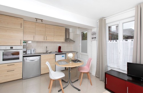 Brionne Apartment | Le Petit Pont - Charmant Studio à Brionne