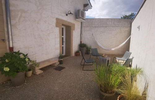 Colombier-Saugnieu House | Le Petit Saugnieu