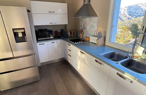 La Panouse Apartment | Le Plus Haute vue de la Ville, à 8 min des Calanques