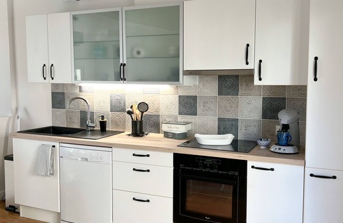 Chinon Apartment | Le Rabelais, typical duplex in Chinon, 500m from the castle, quiet, free parking