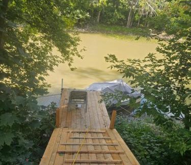 Chambly Apartment | Le Refuge Tropical - Appartement au bord de l'eau