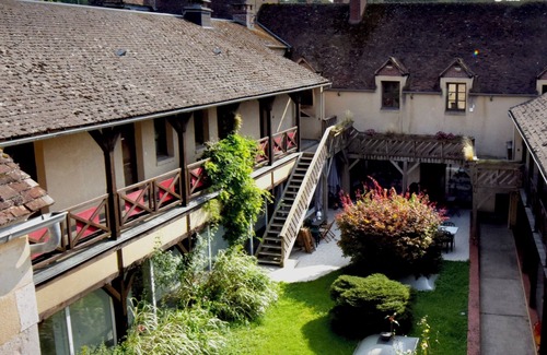 Saint-Fargeau Hotel | Le Relais du Château