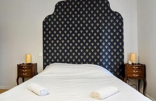 Riorges Apartment | Le Riad, sauna & jacuzzi