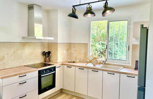 Carosse Apartment | Le Roquefeuil T4 duplex Saint-Gilles