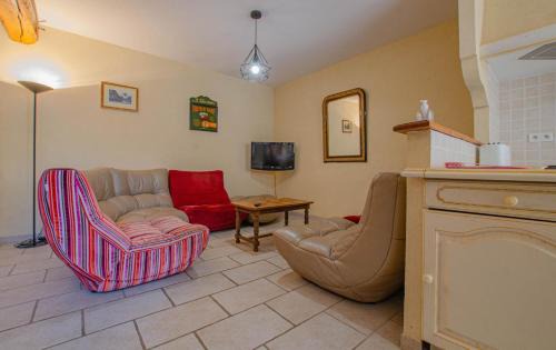 Prusy House | Le saint roch