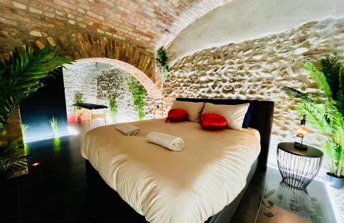 Faubourg Saint-Jacques Apartment | Le Secret de Valence