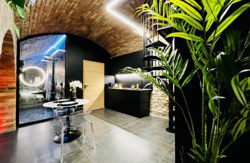 Faubourg Saint-Jacques Apartment | Le Secret de Valence