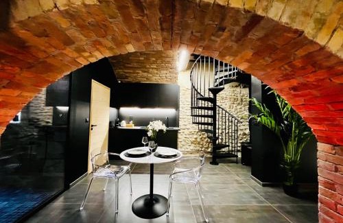 Faubourg Saint-Jacques Apartment | Le Secret de Valence