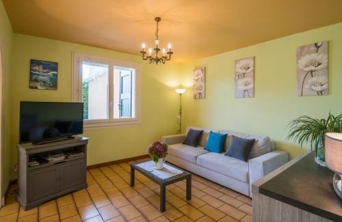 Castelnau-Pegayrols Apartment | Le Soleil Occitan - A 20min du Viaduc de Millau