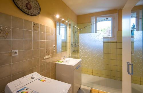 Castelnau-Pegayrols Apartment | Le Soleil Occitan - A 20min du Viaduc de Millau