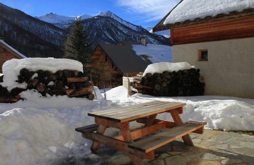 Nevache Ski Chalet | Le Taquo Hameau des Chazals Nevache Hautes Alpes