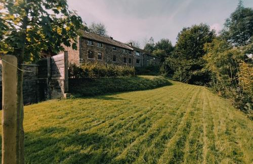 Ferrieres House | Le Trou 14, Ancienne ferme dans la nature avec bain nordique