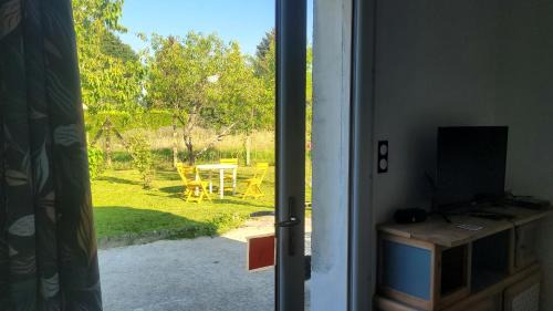 Guerard Apartment | Le Truc en plus, accessibles PMR, appartement 45 m2 mitoyen dans une maison avec un autre appartement