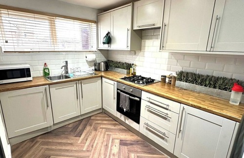 Leamington Spa House | Leamington Spa-3 Bed-Garden-Pets-Free Parking