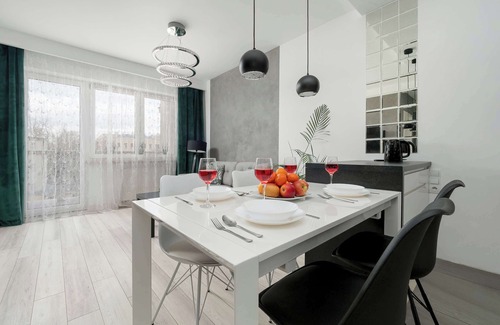 Lodz Apartment | Legionów 61 | Elegant Apartment | Balcony, Parking