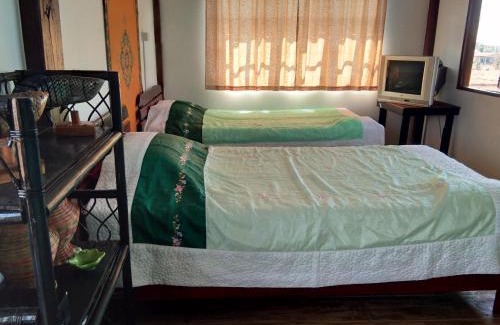 K. Fao Rai Bed & Breakfast | Lek's Issan Home and Travel